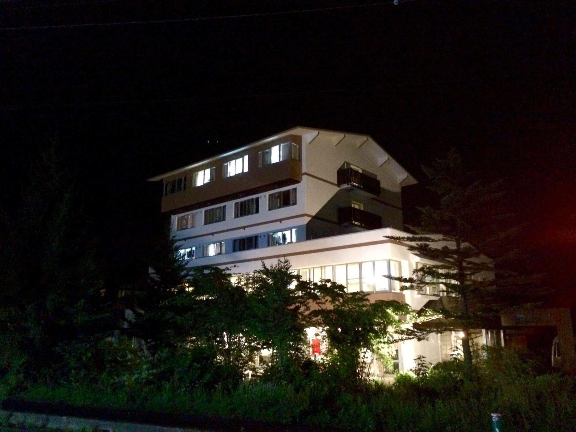 ホテル マウントサイドヨーデル 白馬村 エクステリア 写真
