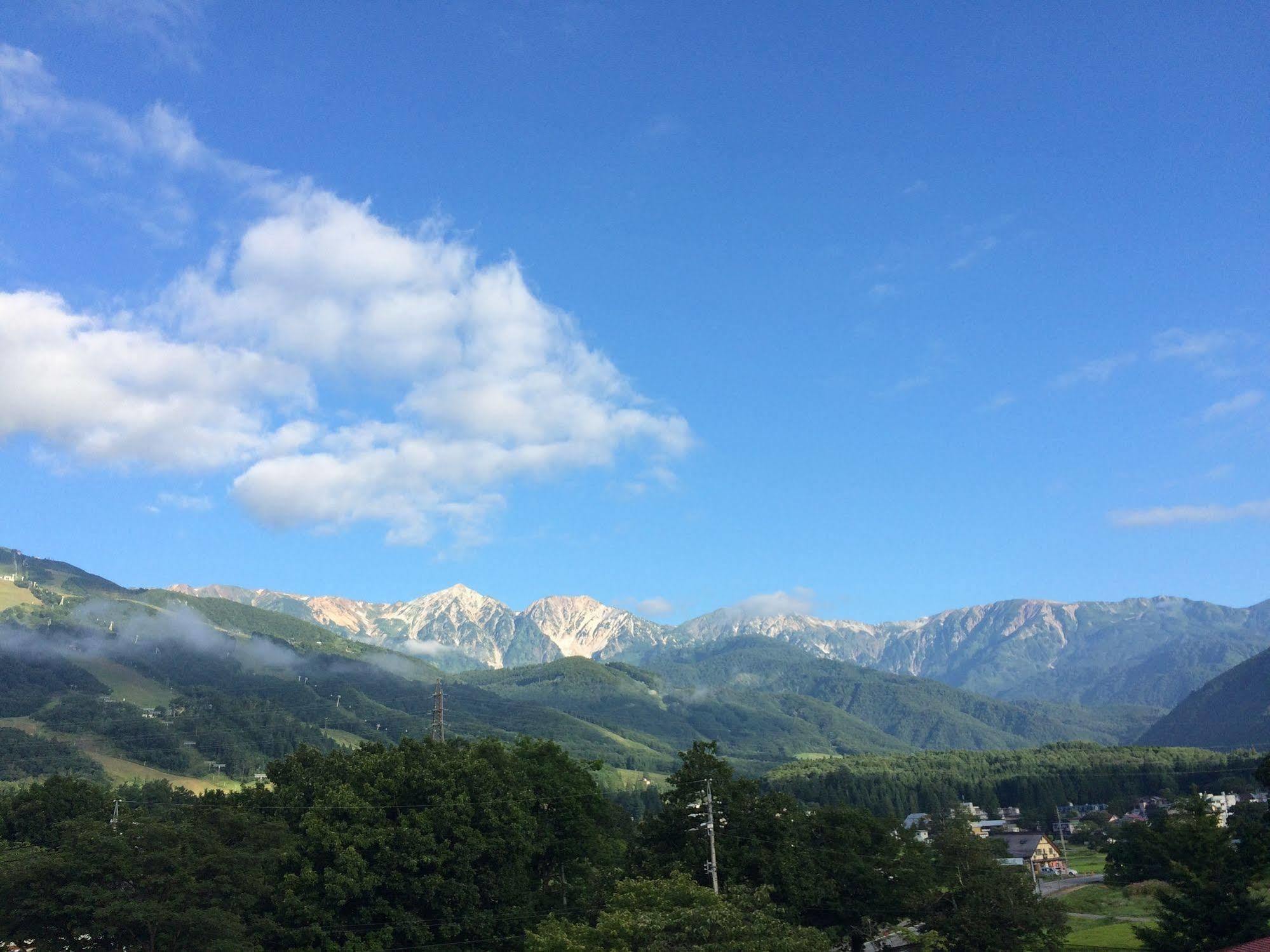 ホテル マウントサイドヨーデル 白馬村 エクステリア 写真