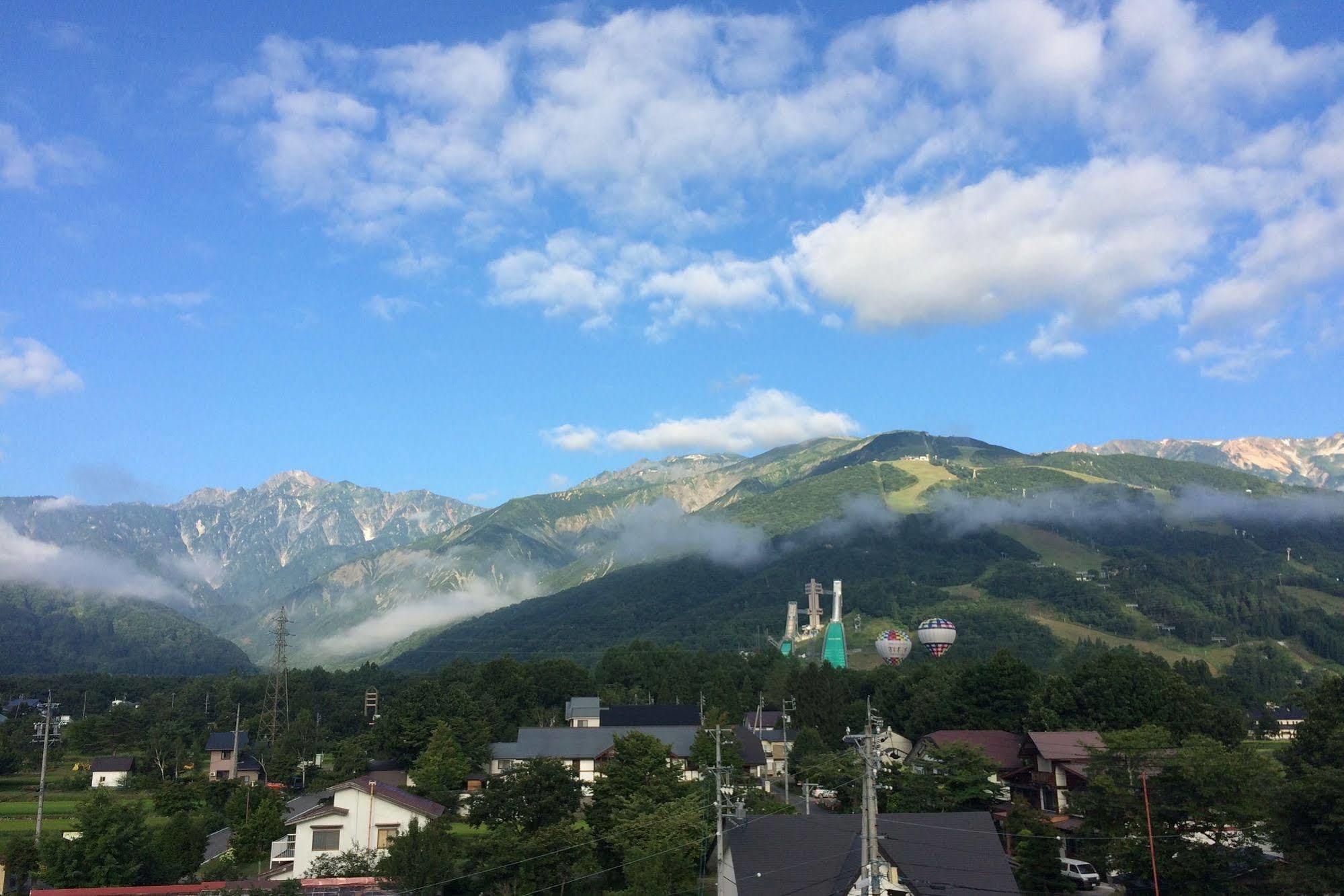 ホテル マウントサイドヨーデル 白馬村 エクステリア 写真