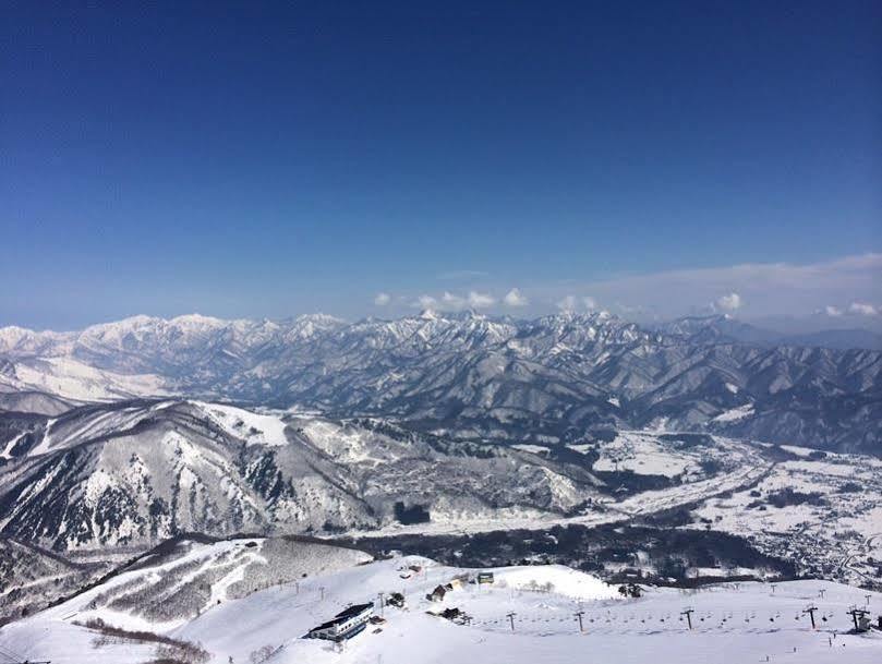 ホテル マウントサイドヨーデル 白馬村 エクステリア 写真