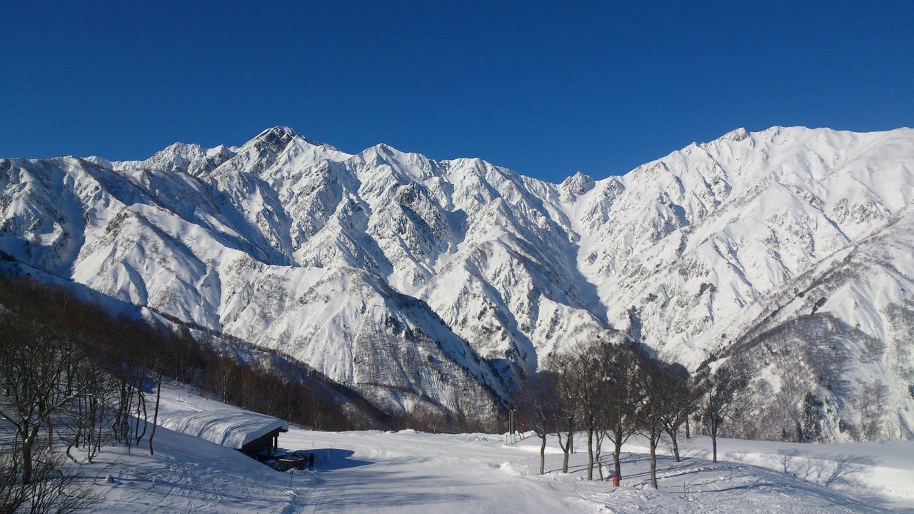 ホテル マウントサイドヨーデル 白馬村 エクステリア 写真
